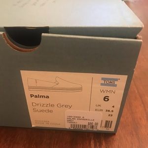 Toms Shoes - Toms grey espadrille size 6 worn 1 time Toms Shoes - Toms grey espadrille size 6 worn 1 time